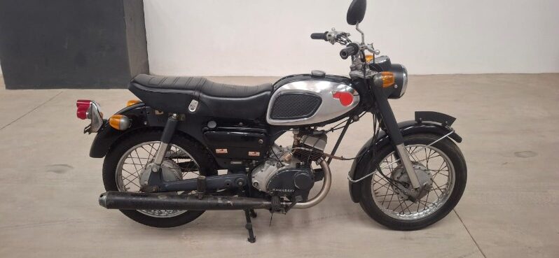 
								Original Condition 1967-1970 Kawasaki 125 B1 full									